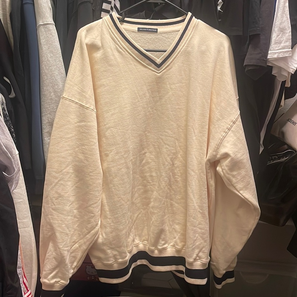 NWOT Brandy Melville v neck sweatshirt